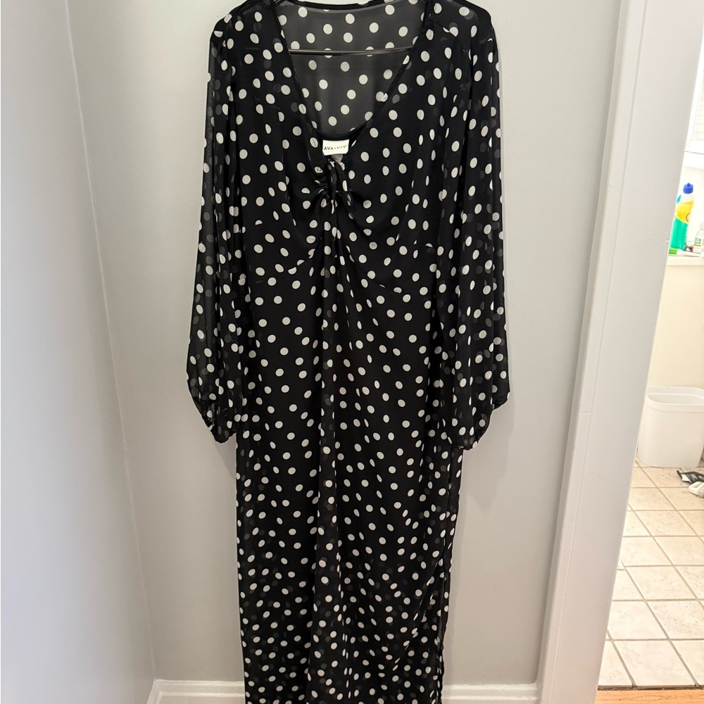 Ava & Viv Black and White Long Sleeve Dress